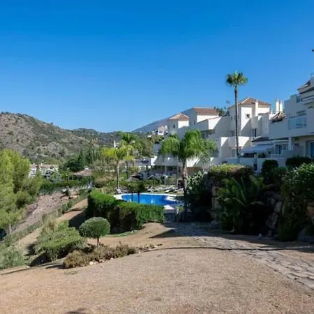 2 Bed Ground Floor Apartment *